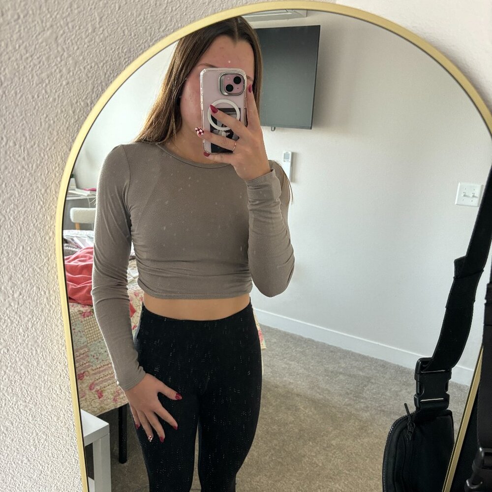 cropped grey long sleeve